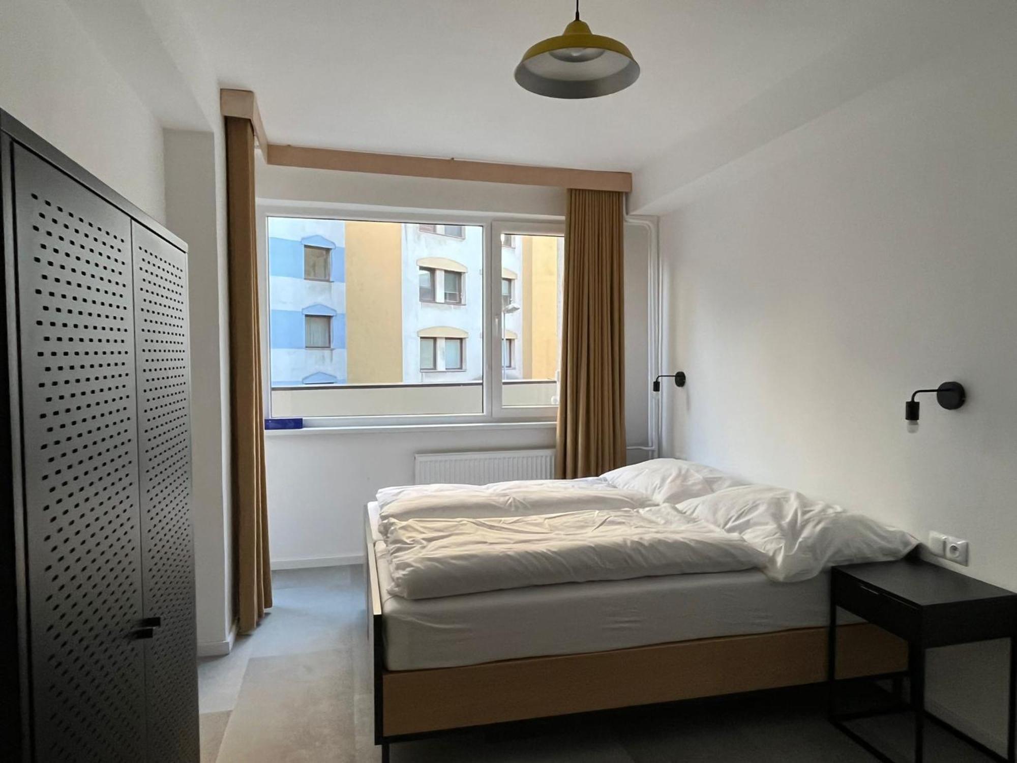 Izy Stay Hostel Bratislava Exterior photo